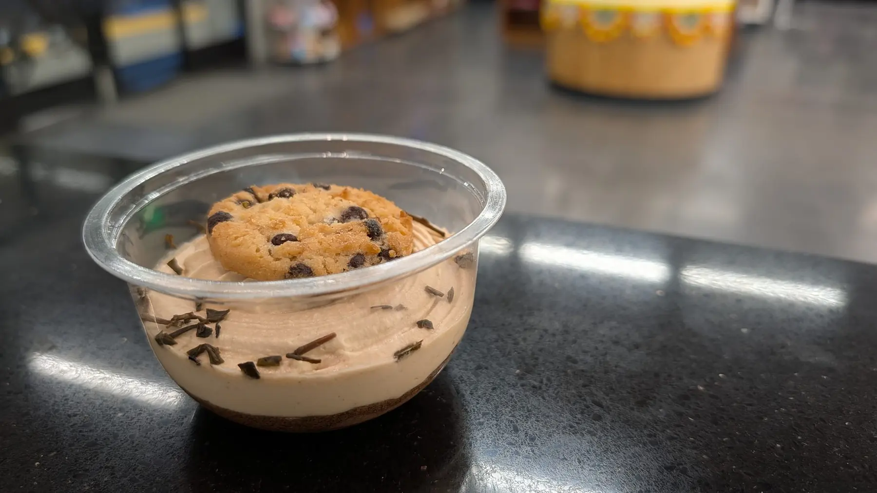 Cookie trifle cup