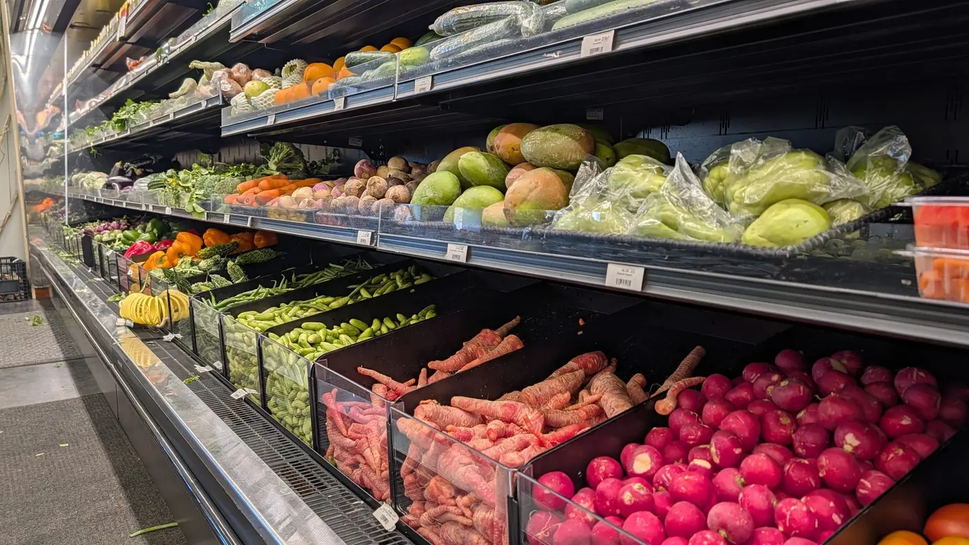 Fresh vegetables on the chilled shelves